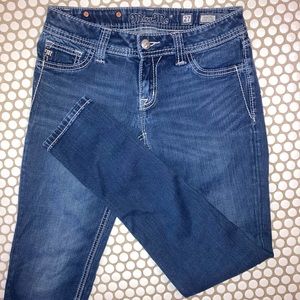 Miss Me Jeans Bling Skinny Jeans 27W
Inseam 31”